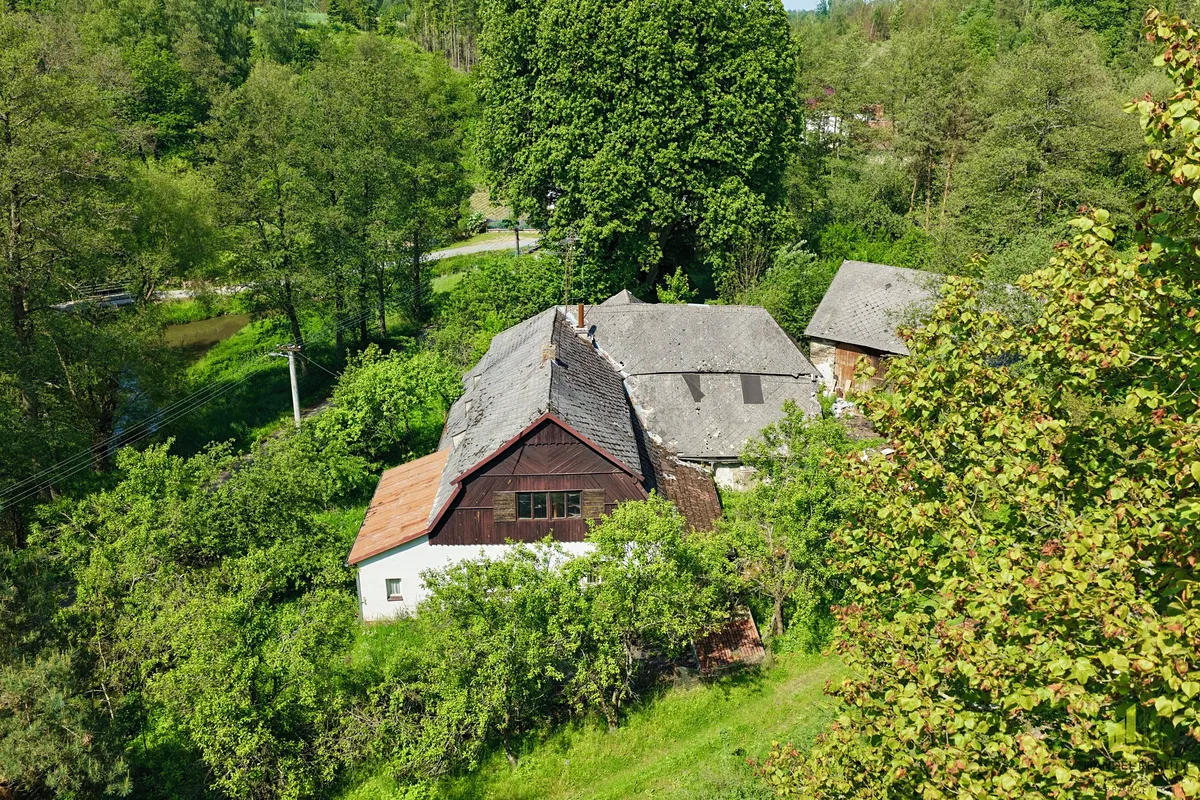 Prodej stavebního pozemku 1094 m²